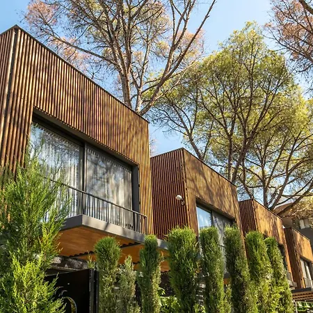 Unique Life Style Hotell 5*