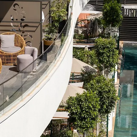 Hotell Unique Life Style 5*