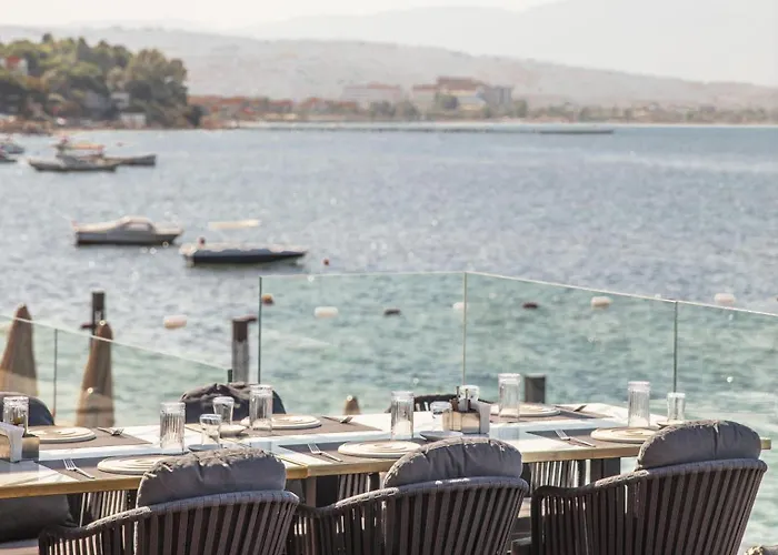 Unique Life Style Ξενοδοχείο Κουσάντασι