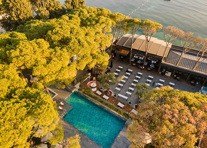 Unique Life Style Otel Kuşadası