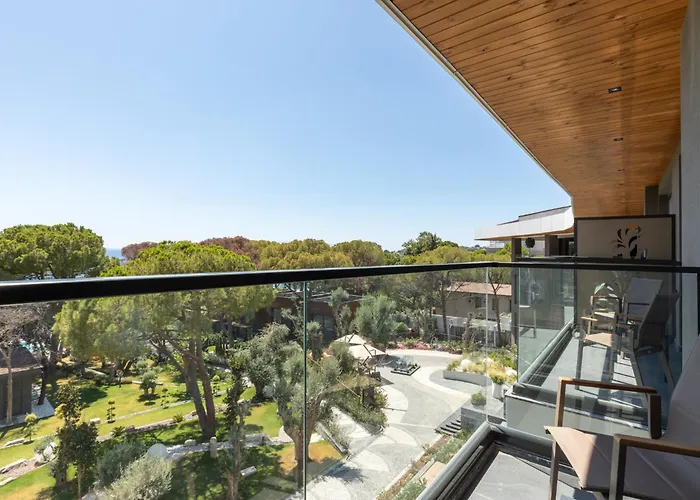 Unique Life Style 5* Kuşadası