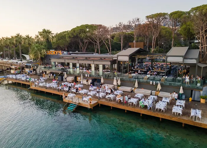 Unique Life Style Otel Kuşadası