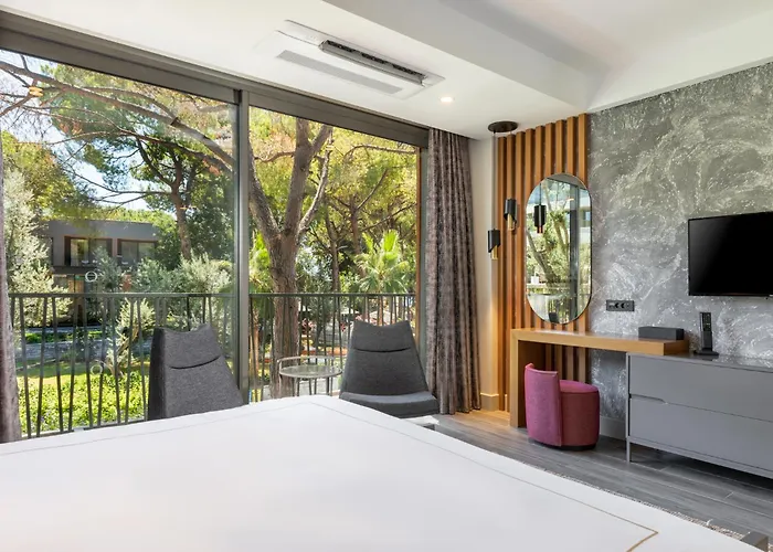 Unique Life Style Otel 5*