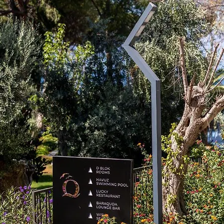 Unique Life Style מלון 5*