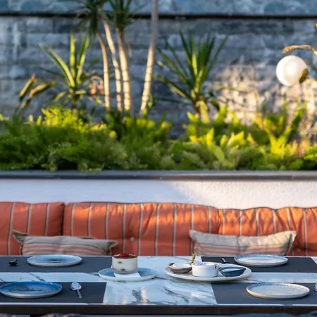 Unique Life Style Hotel