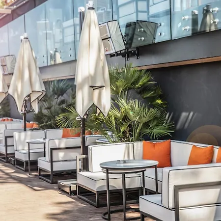 Unique Life Style 호텔