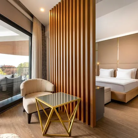 Unique Life Style Otel 5*