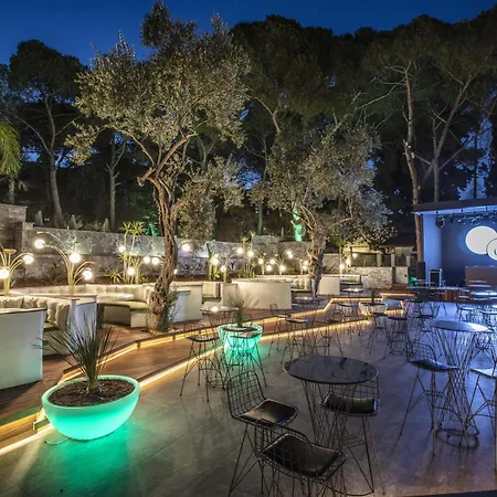 Otel Unique Life Style Kuşadası