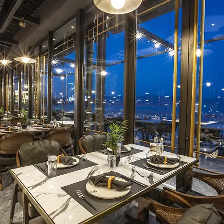 Unique Life Style Otel 5*