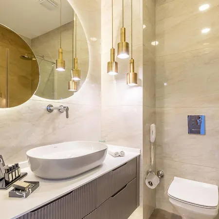 Unique Life Style 5*