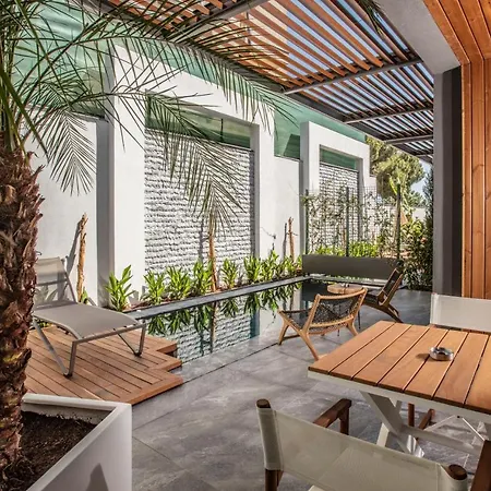 Unique Life Style Hotel